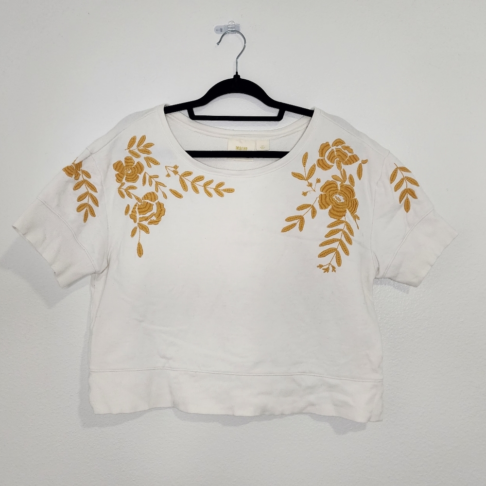 Embroidered Short Sleeve Sweater